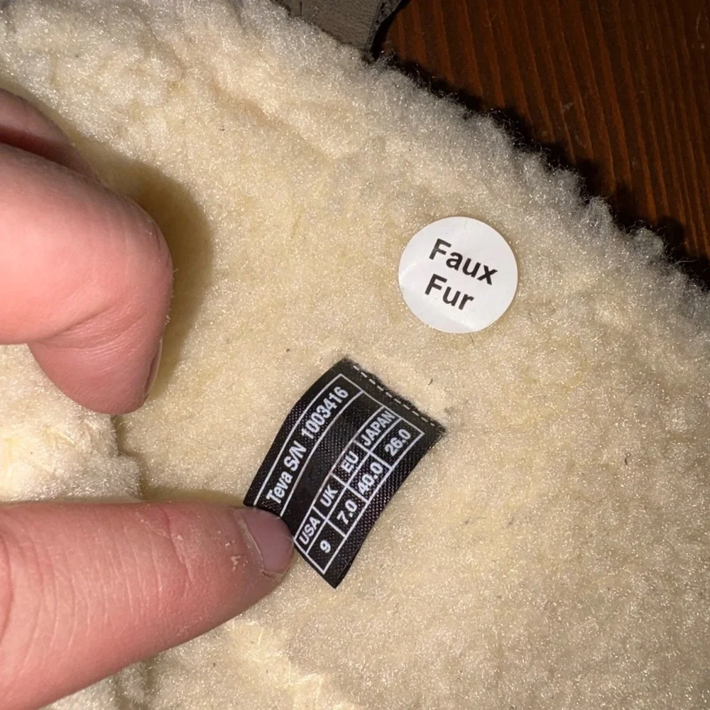 Womens Teva Boots - Picture 5 of 5